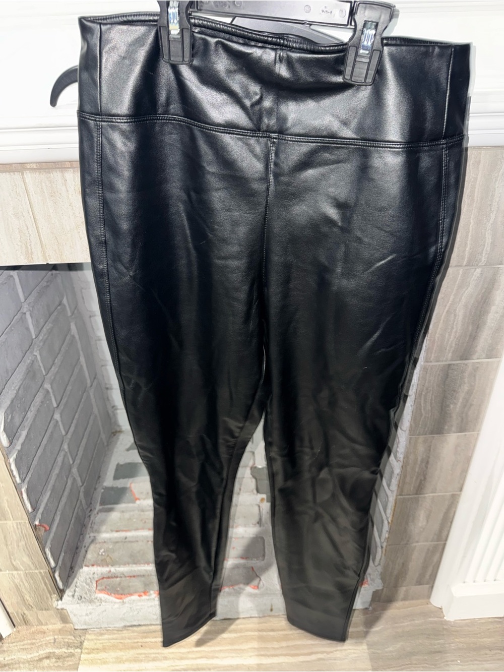 Gap women sBlack Faux Leather Leggings